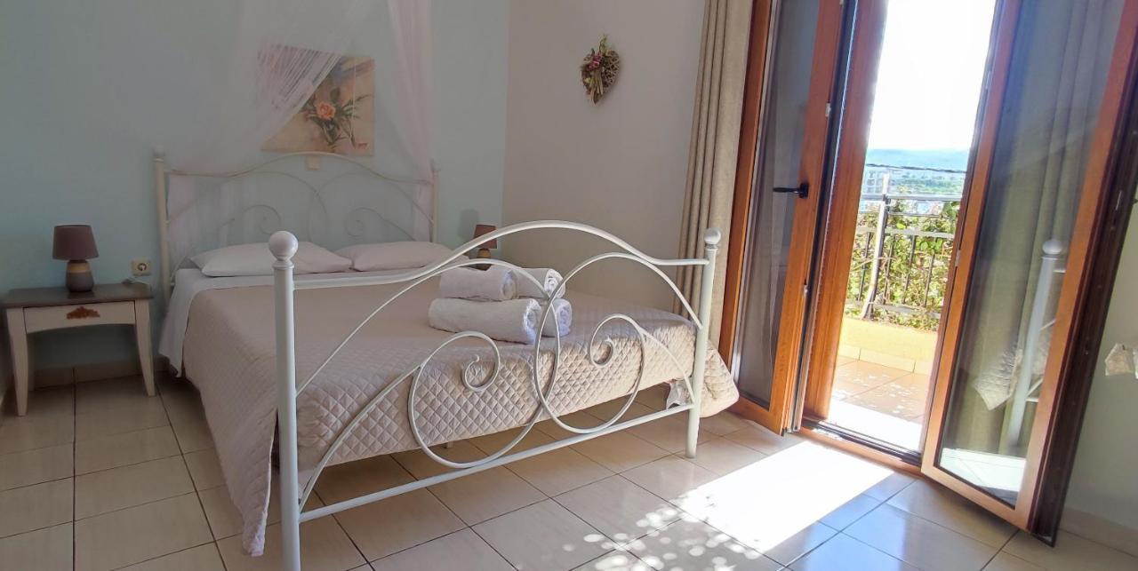 Niki Apartments Makrýgialos Eksteriør bilde